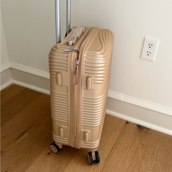 Carry On Luggage Travel Suitcase Sturdy Spinner Whells TSA Lock Rolling - Picture 2 of 3